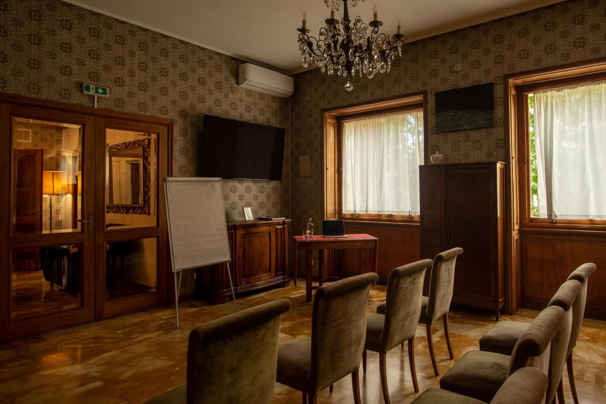 Locanda Dei Buoni E Cattivi Cagliari Extérieur photo