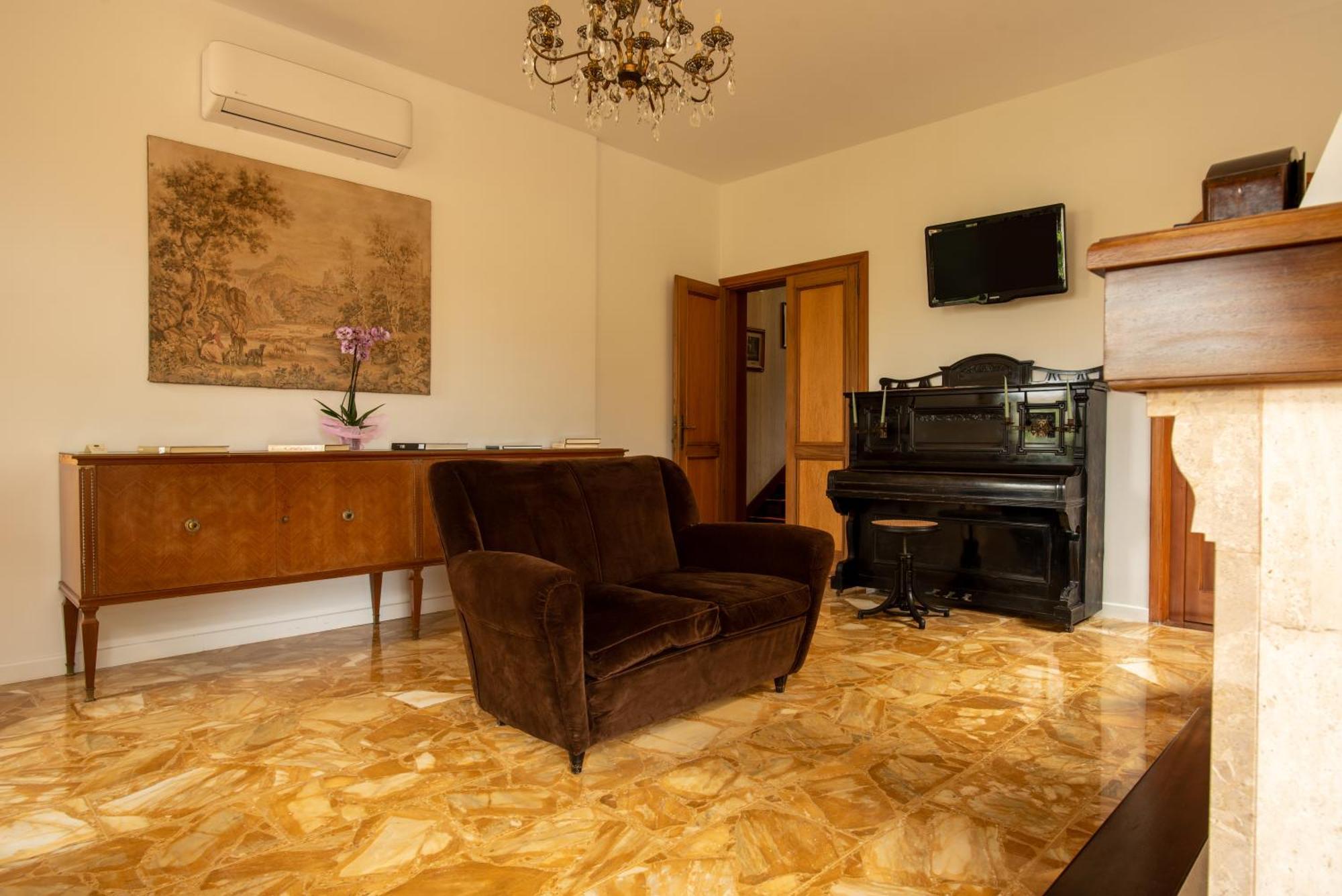 Locanda Dei Buoni E Cattivi Cagliari Extérieur photo