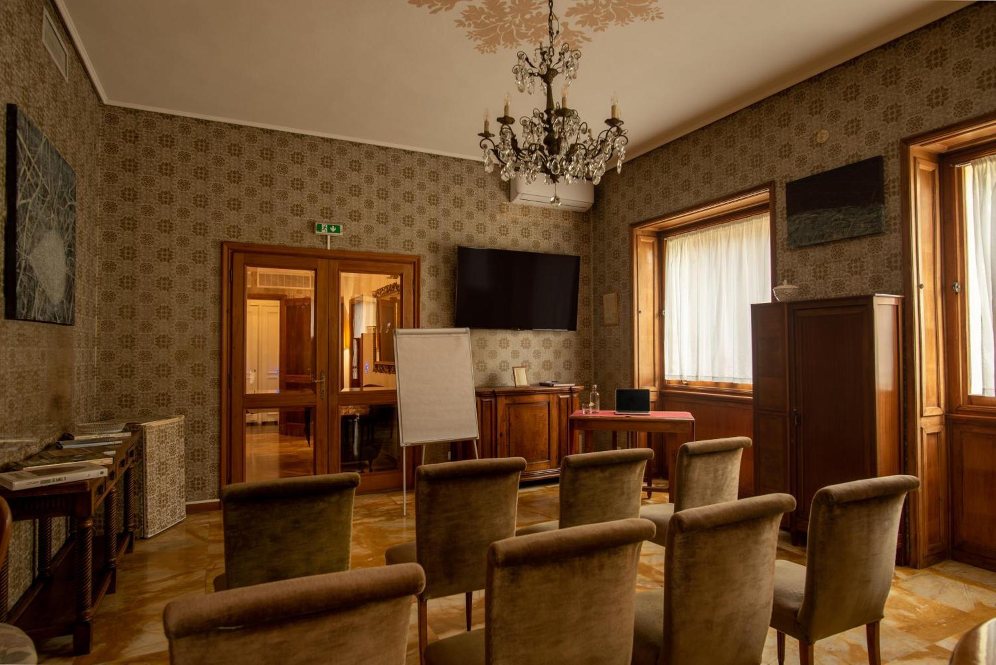 Locanda Dei Buoni E Cattivi Cagliari Extérieur photo