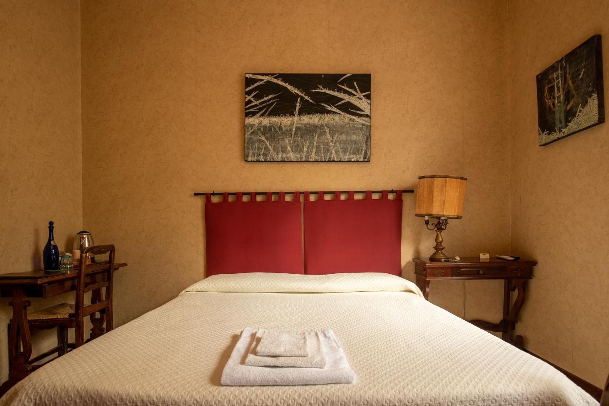 Locanda Dei Buoni E Cattivi Cagliari Extérieur photo