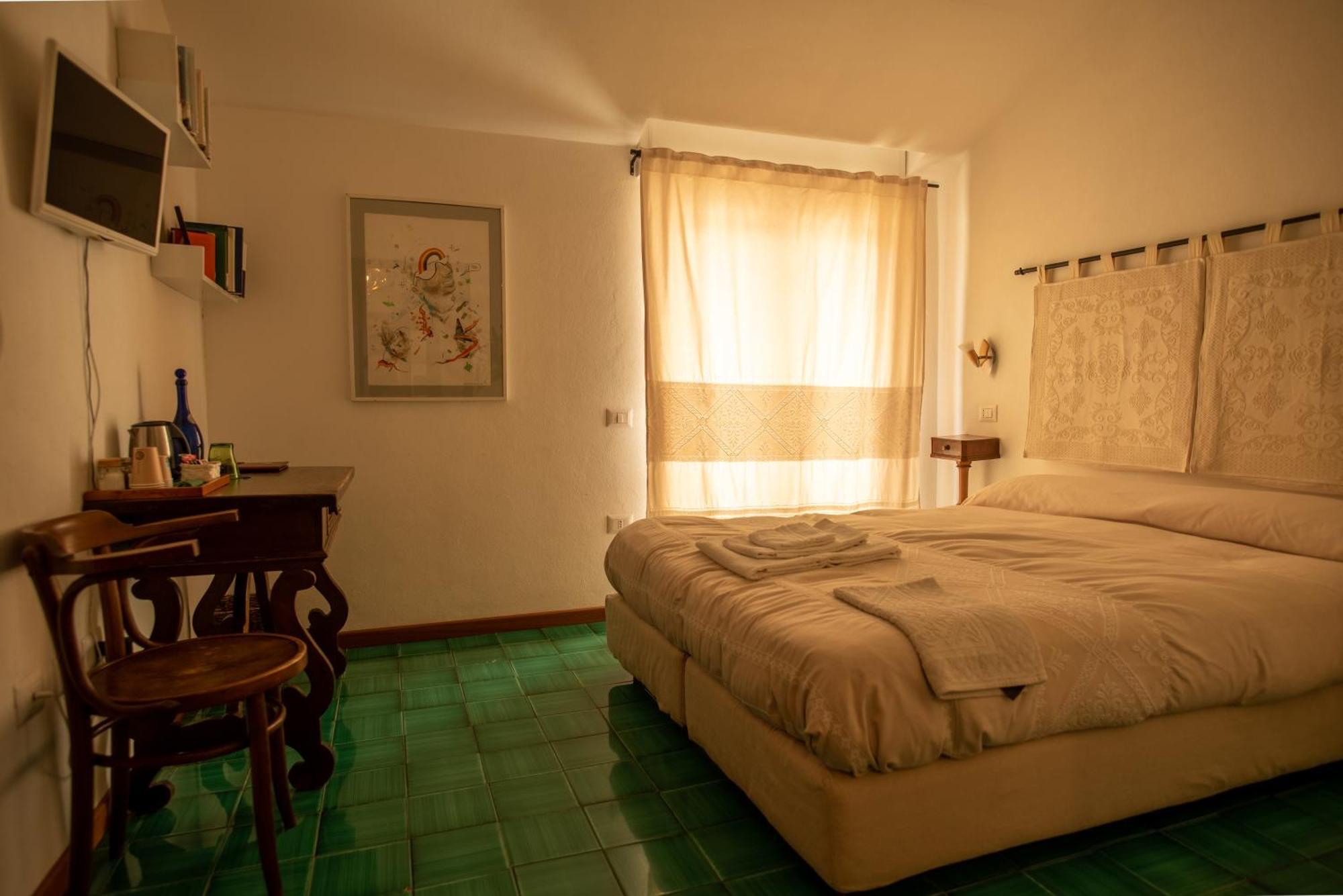Locanda Dei Buoni E Cattivi Cagliari Extérieur photo