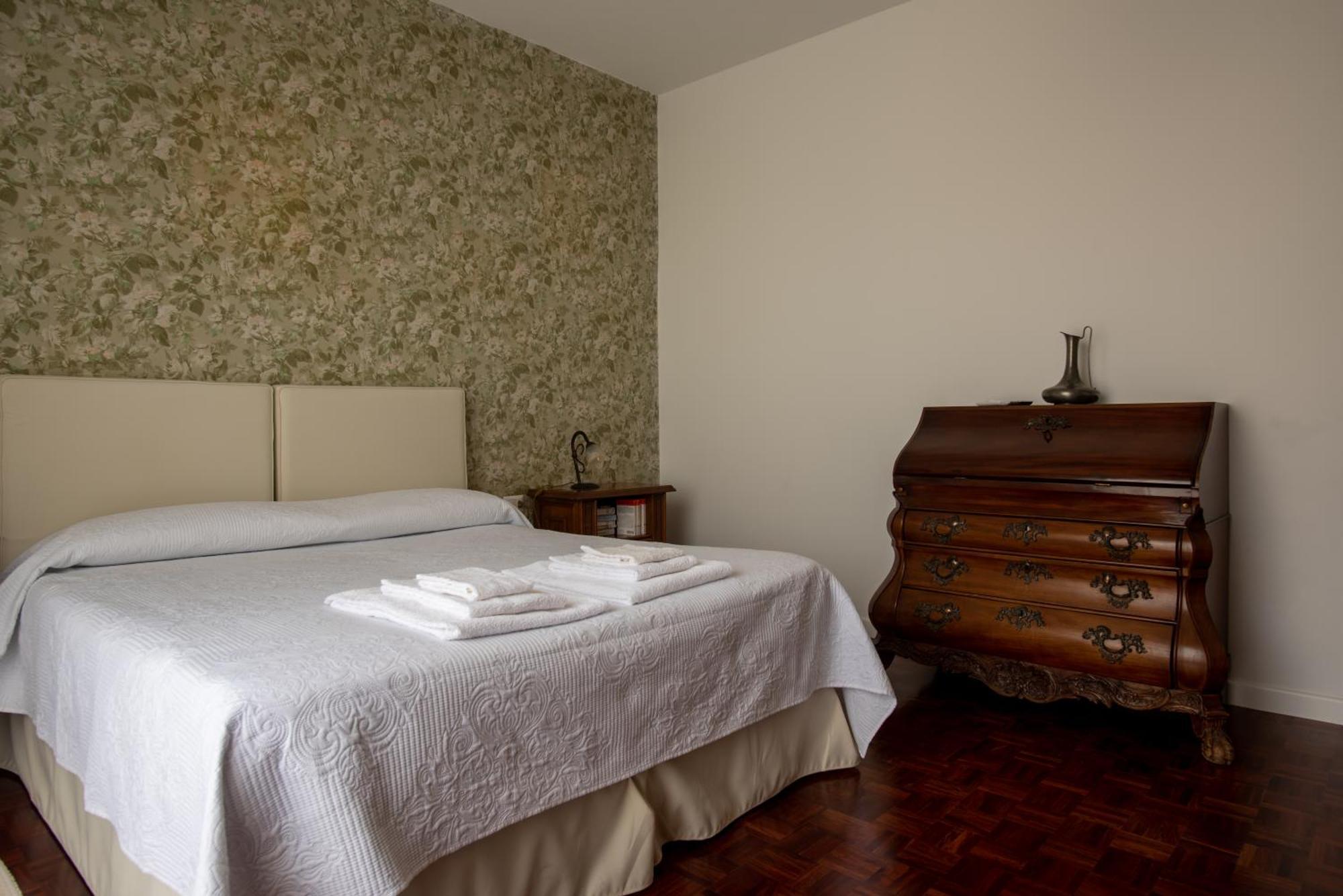 Locanda Dei Buoni E Cattivi Cagliari Extérieur photo