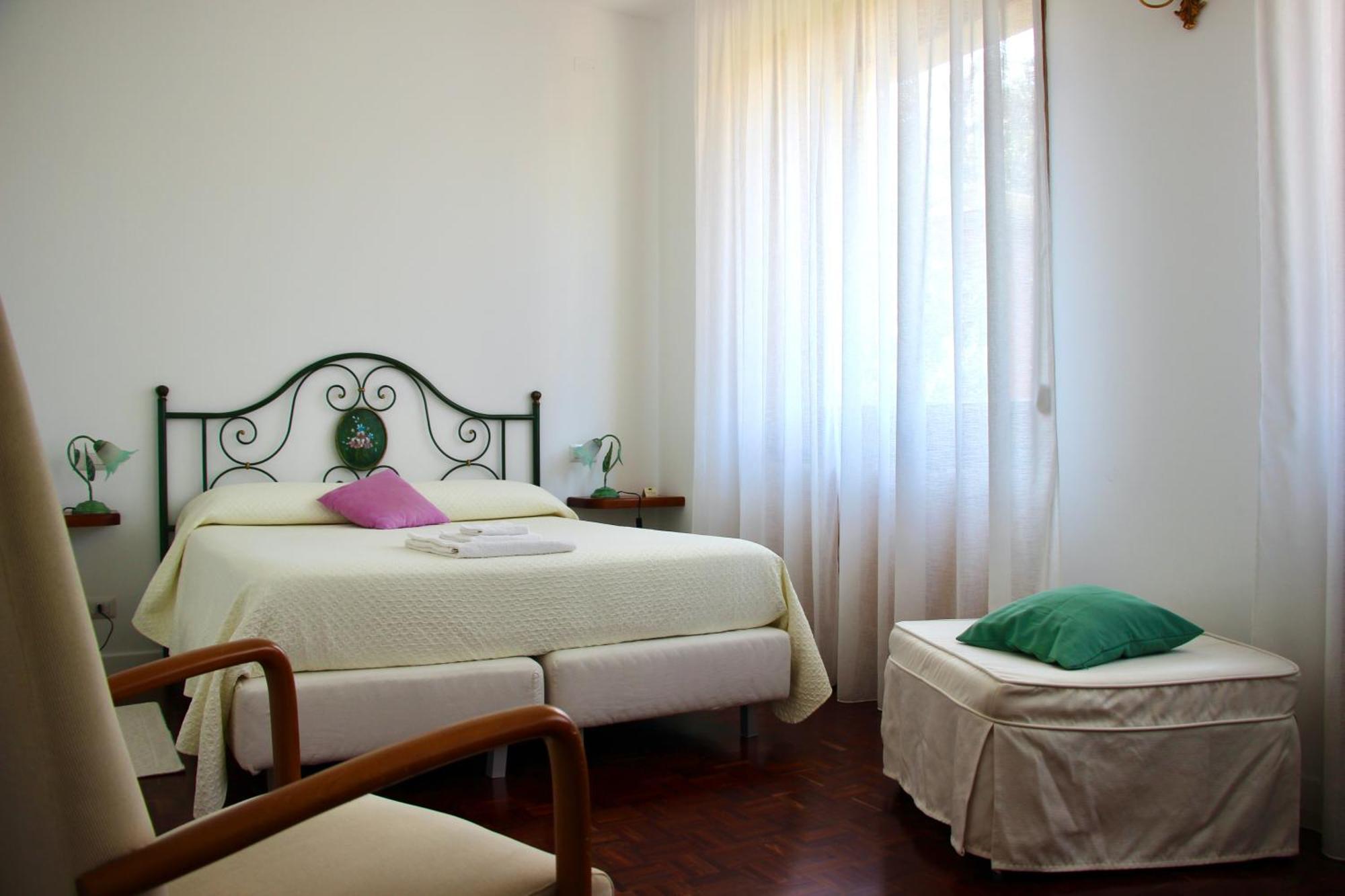 Locanda Dei Buoni E Cattivi Cagliari Extérieur photo