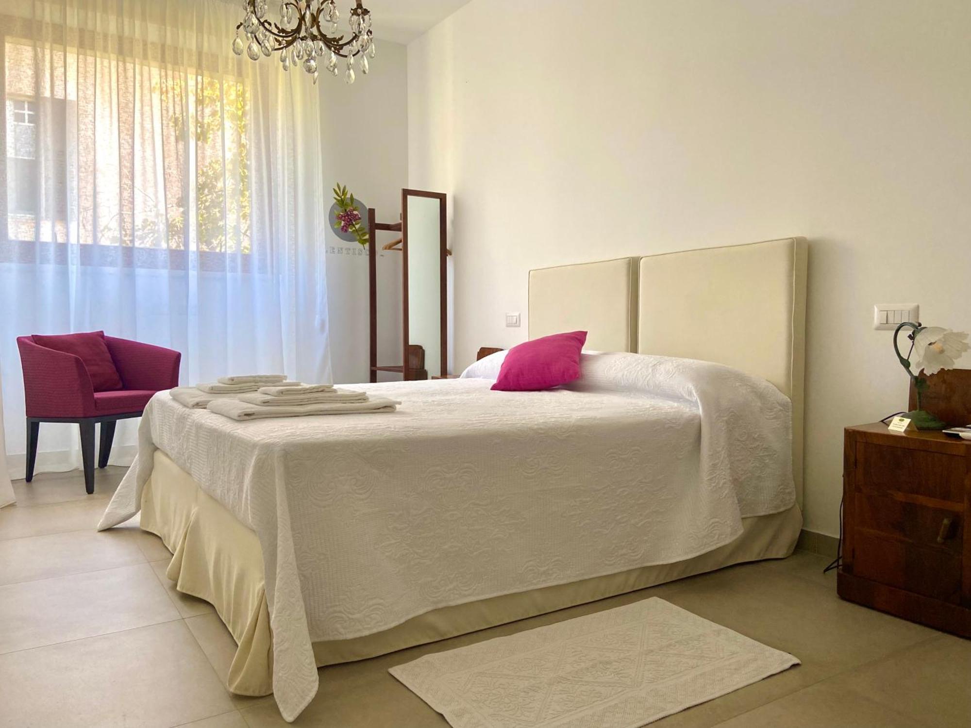 Locanda Dei Buoni E Cattivi Cagliari Extérieur photo
